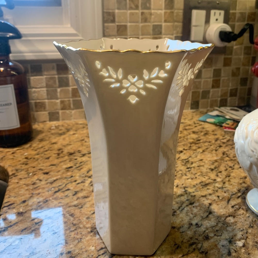 Lenox Shelbourne Vase